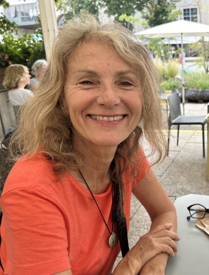 Sabine DOUCHAINA